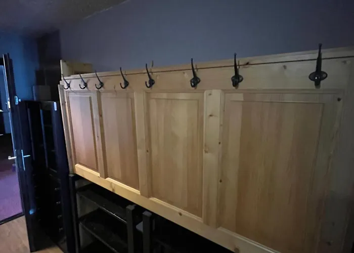 - Inout - 7 Beds Flat S-k10 *